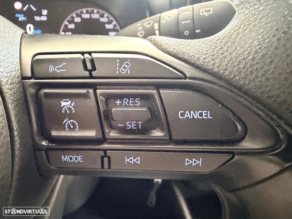 Toyota Yaris 1.0 VVT-i Comfort - 35