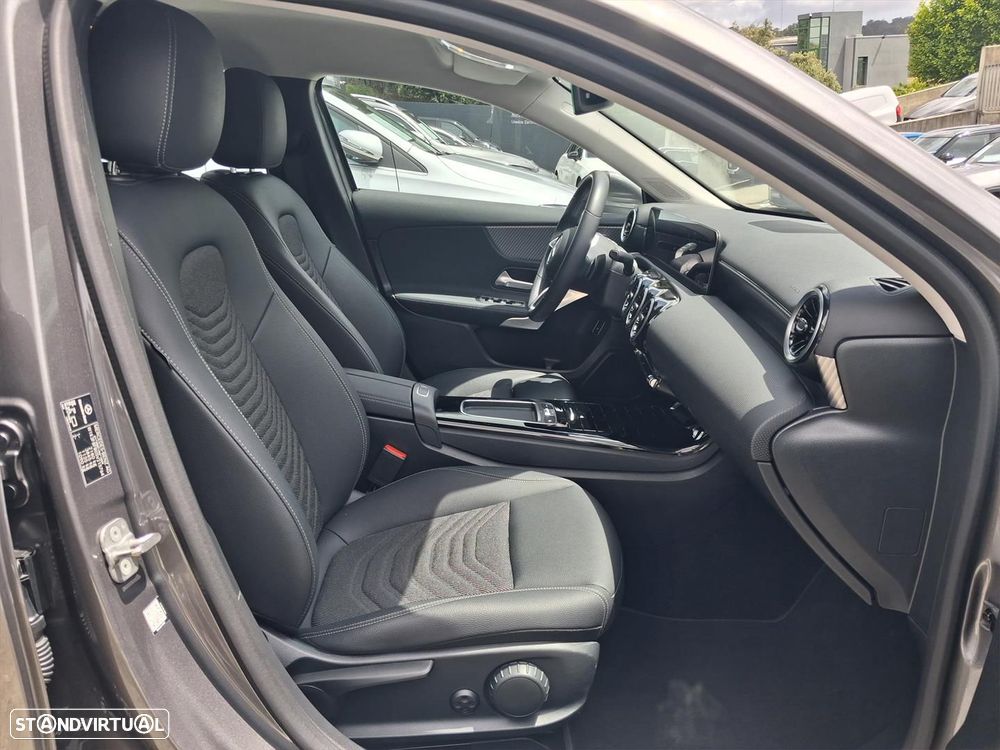 Mercedes-Benz A 250 e AMG Line - 14