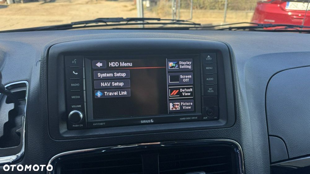 Dodge Grand Caravan - 9