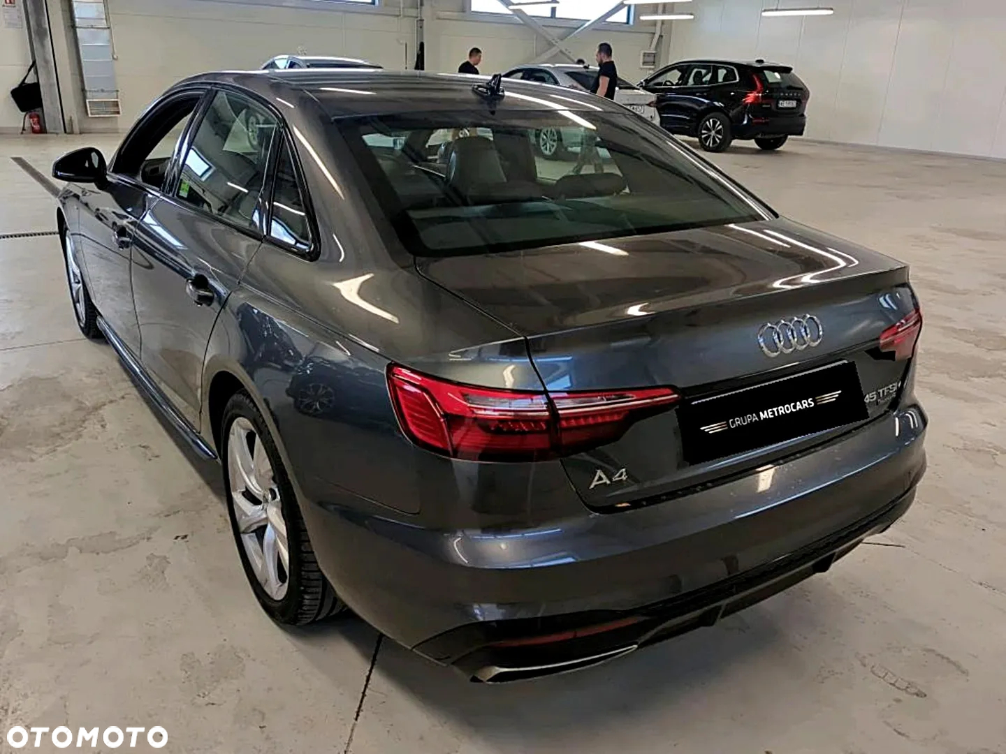 Audi A4 ver-45-tfsi-quattro-s-tronic-s-line - 5