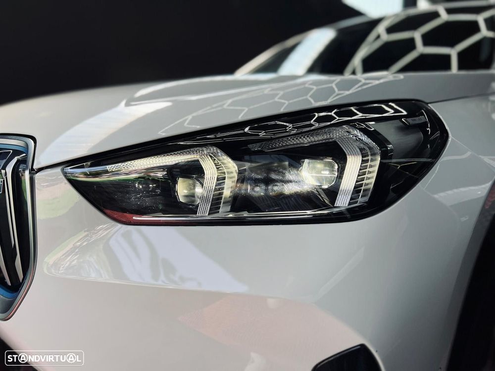 BMW iX1 xDrive30 - 7