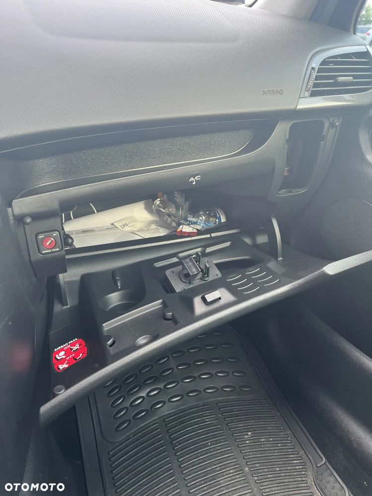 Peugeot 207 1.6 HDi 16V Speed - 21