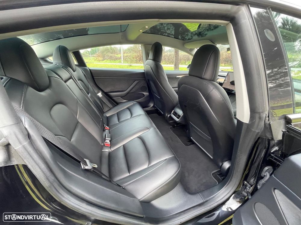 Tesla Model 3 Long Range Tração Traseira - 13