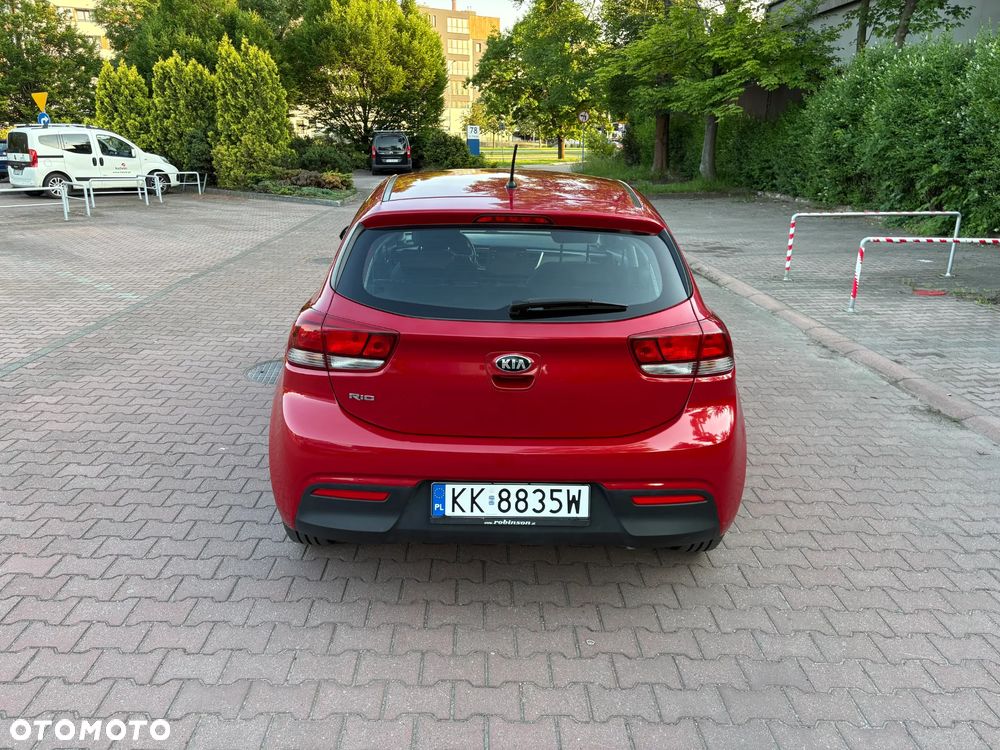 Kia Rio - 6