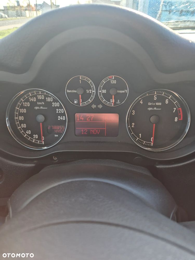 Alfa Romeo 147 1.6 Twin Spark Black Line - 9