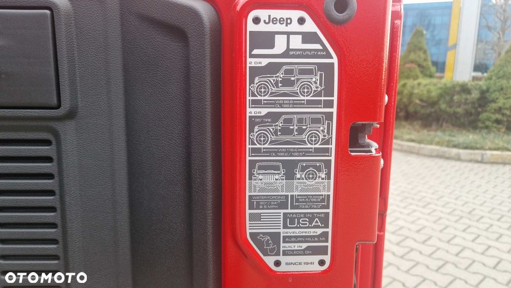 Jeep Wrangler - 19