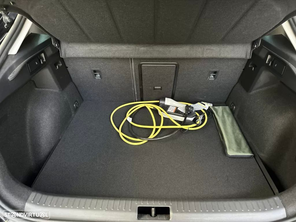 Cupra Formentor 1.4 e-Hybrid DSG VZ - 8