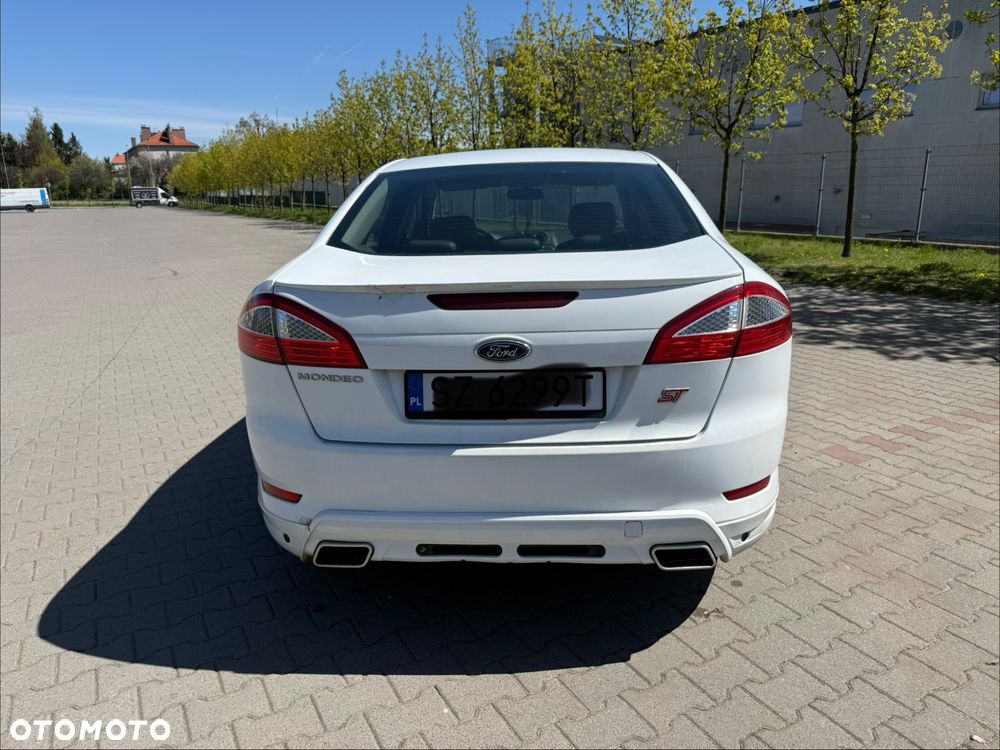 Ford Mondeo 2.0 Ambiente - 6