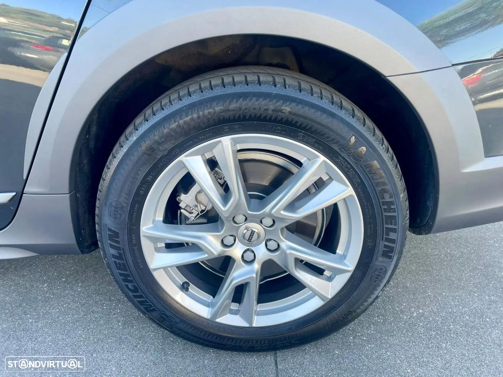 Volvo V90 Cross Country 2.0 D4 AWD - 8
