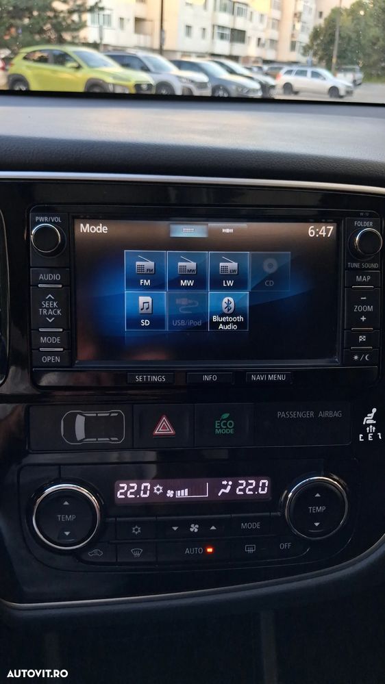 Mitsubishi Outlander 2.0 Litre DOHC MIVEC 4WD Instyle Navi - 26