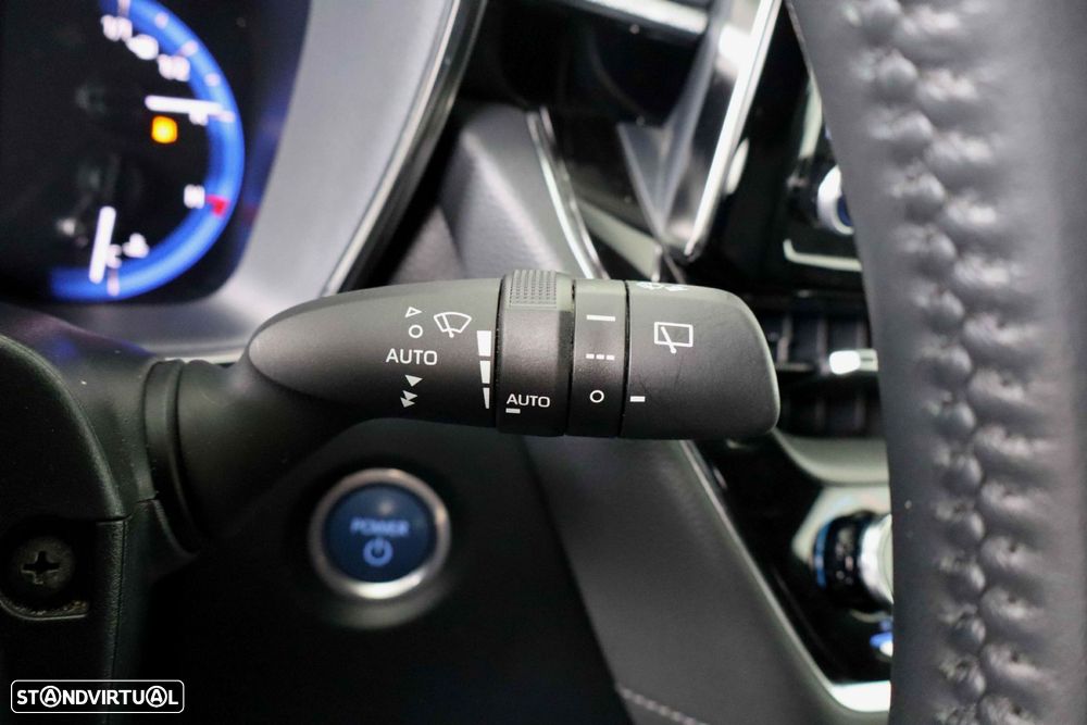 Toyota Corolla Touring Sports 1.8 Hybrid Comfort+P.Sport - 22