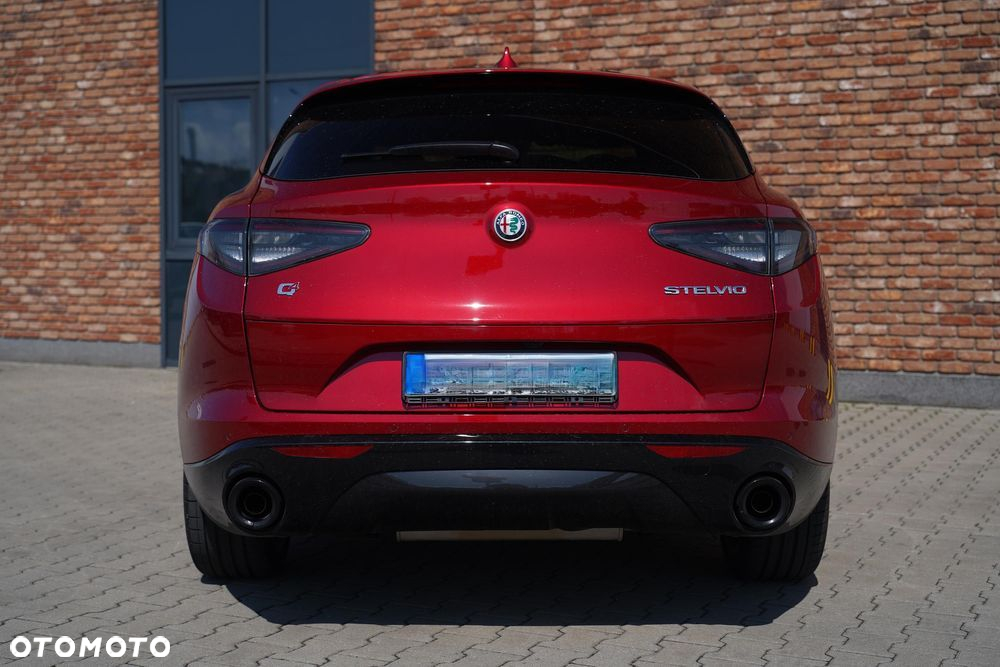 Alfa Romeo Stelvio 2.0 Turbo Veloce Q4 - 6