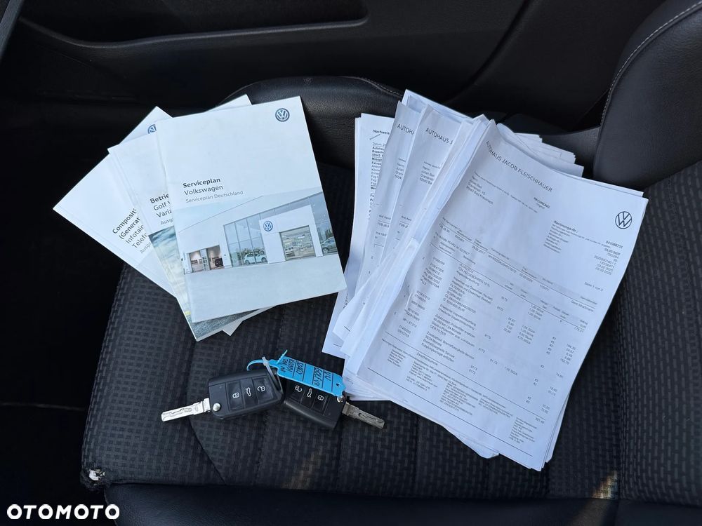 Volkswagen Golf - 12