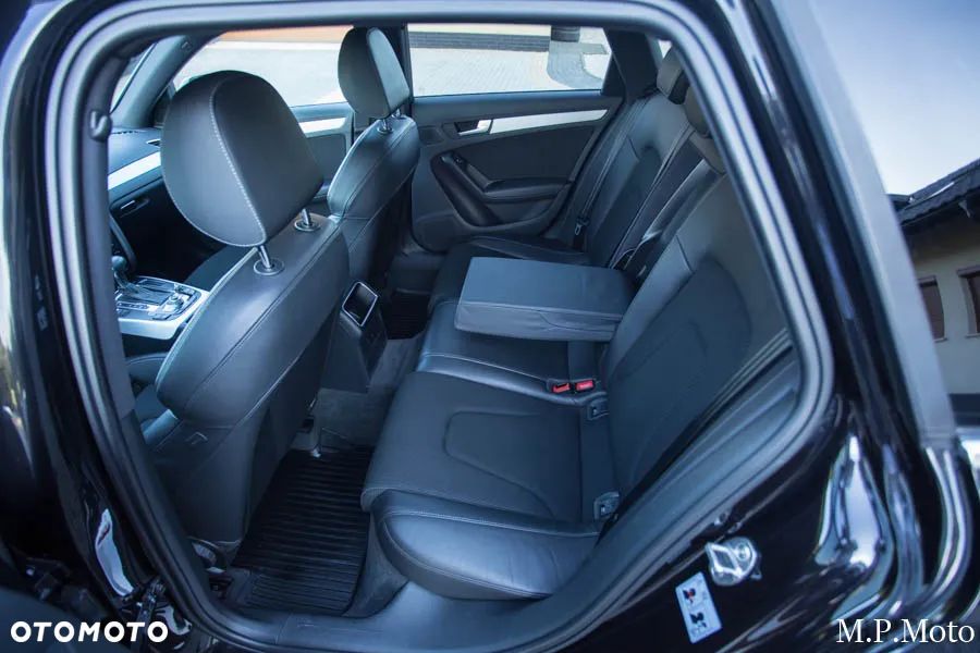 Audi A4 Avant 2.0 TDI Quattro Line S tronic - 34