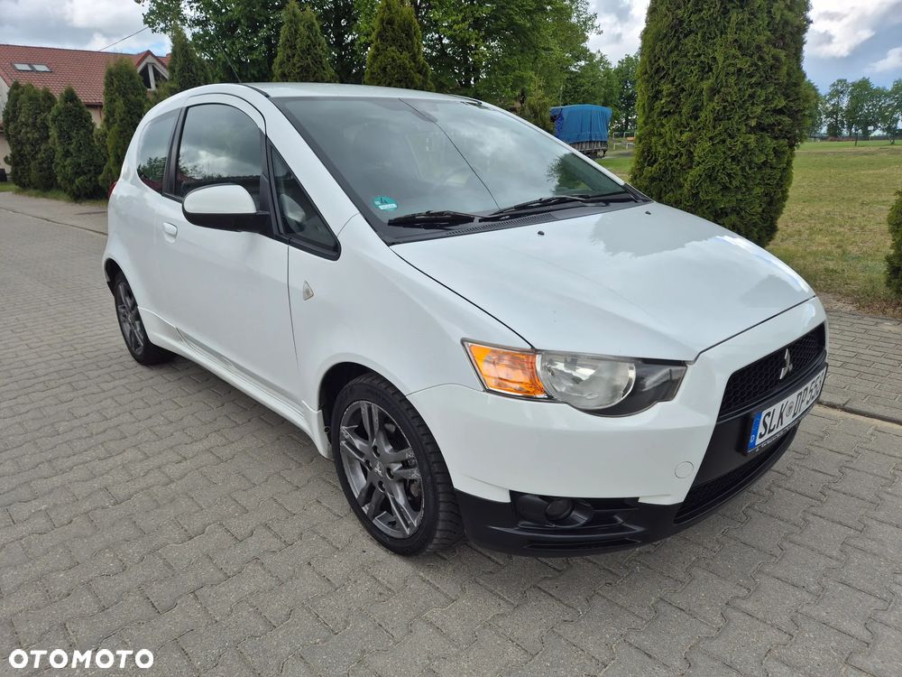 Mitsubishi Colt 1.1 - 10
