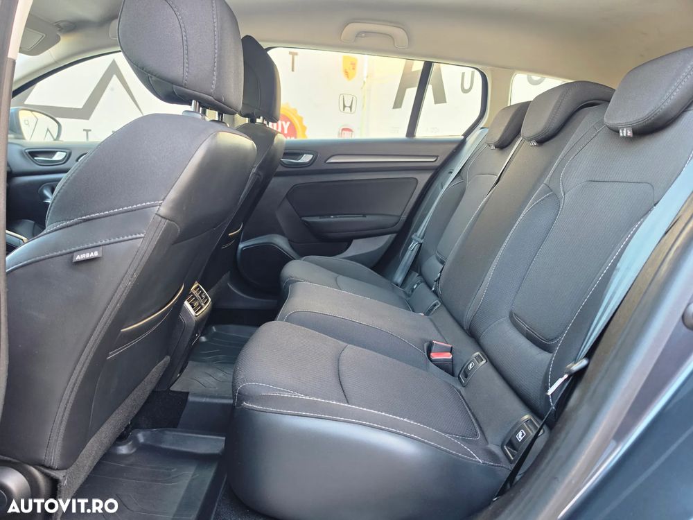 Renault Megane BLUE dCi Limited - 11