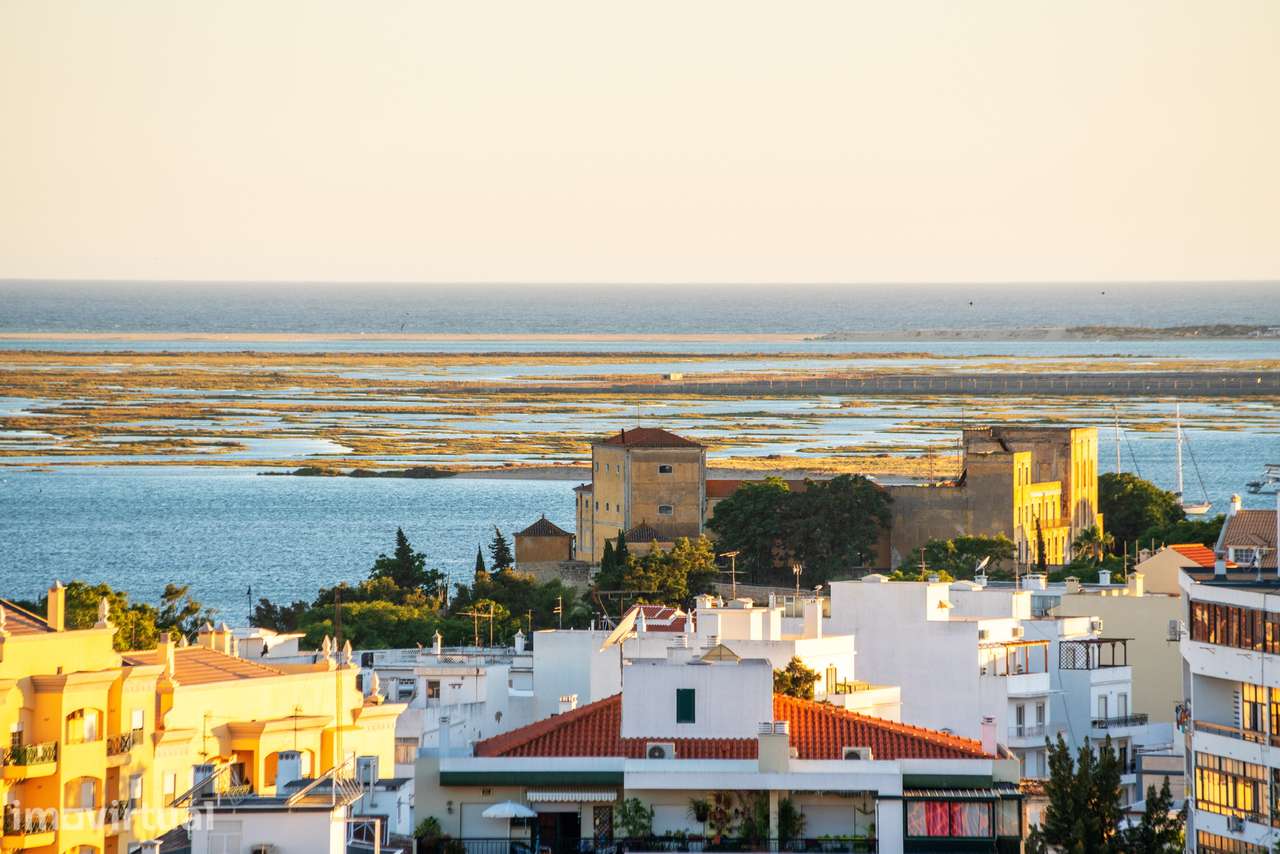 Apartamento T3 localizado na avenida principal de Faro - Grande imagem: 4/37