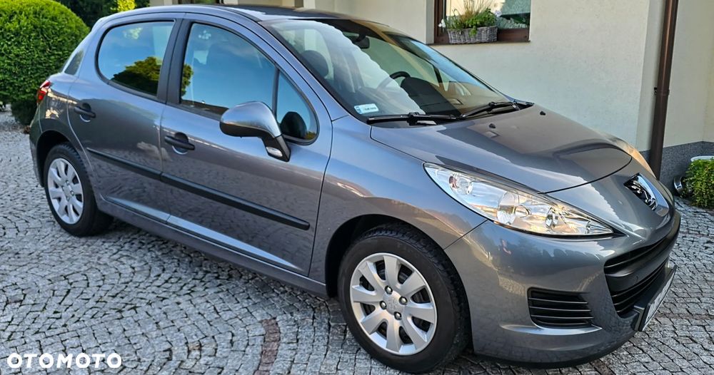 Peugeot 207 - 30