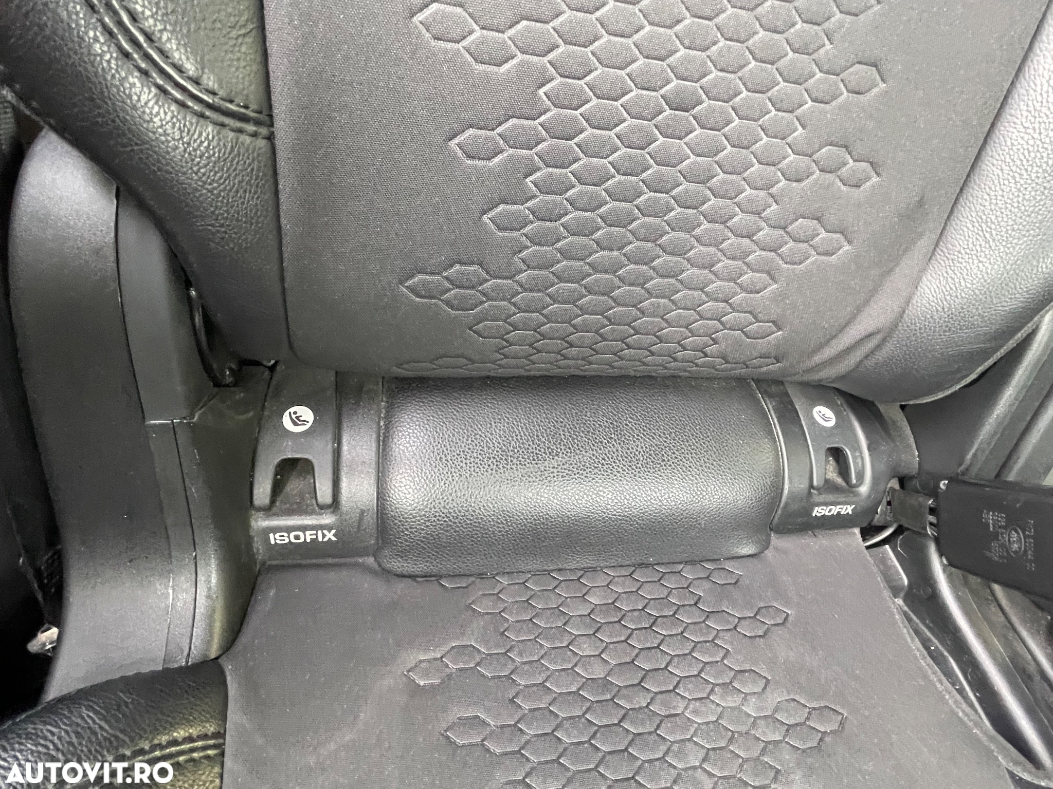 Land Rover Discovery Sport 2.0 l TD4 PURE Aut. - 24