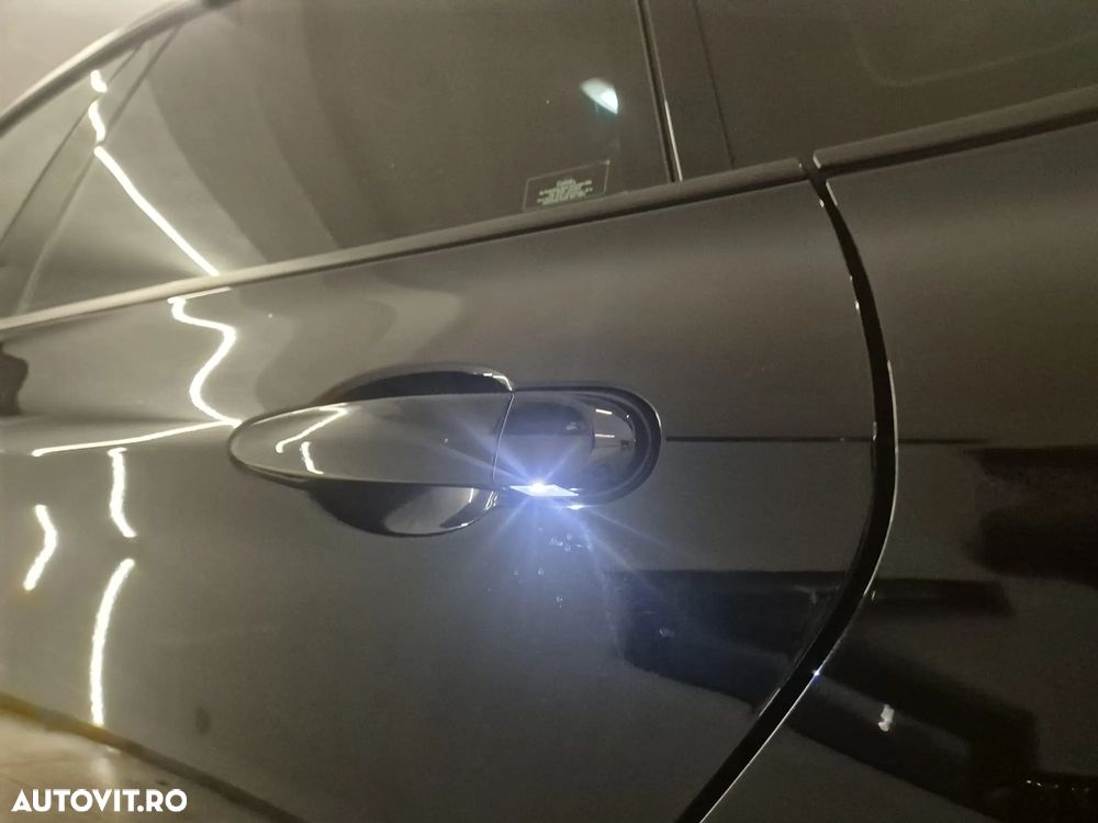 BMW Seria 3 320d Aut. xDrive - 14