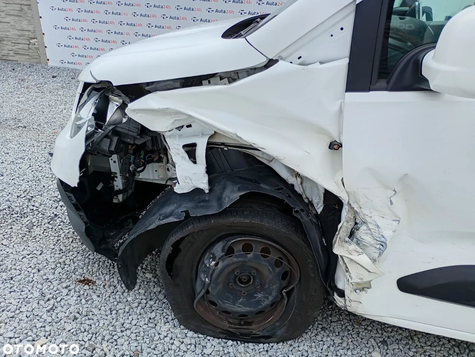 Opel COMBO - 19