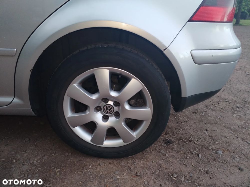 Volkswagen Golf - 10