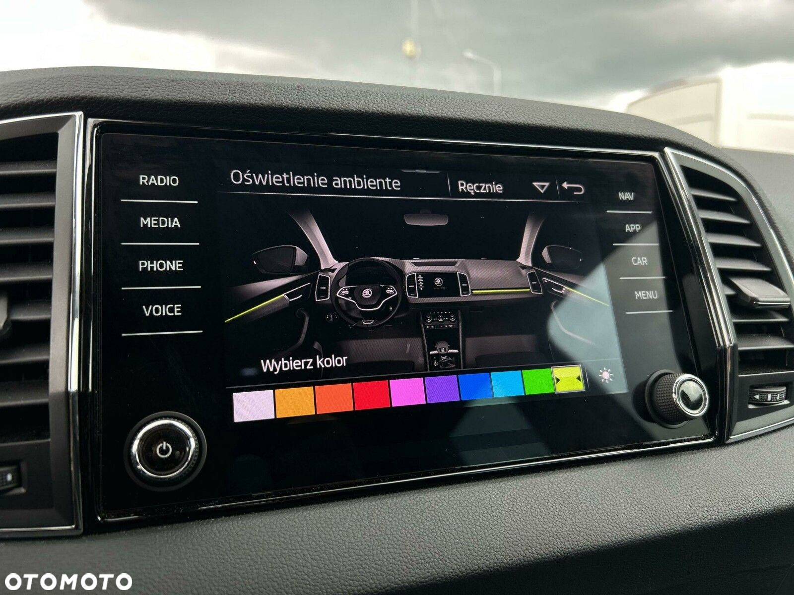 Skoda Karoq 1.5 TSI ACT 4x2 Style DSG - 20