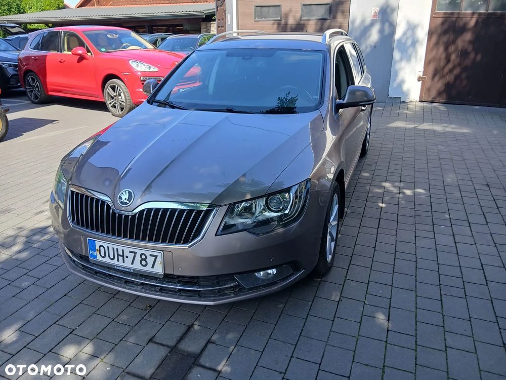 Skoda Superb 1.6 TDI Business DSG - 4