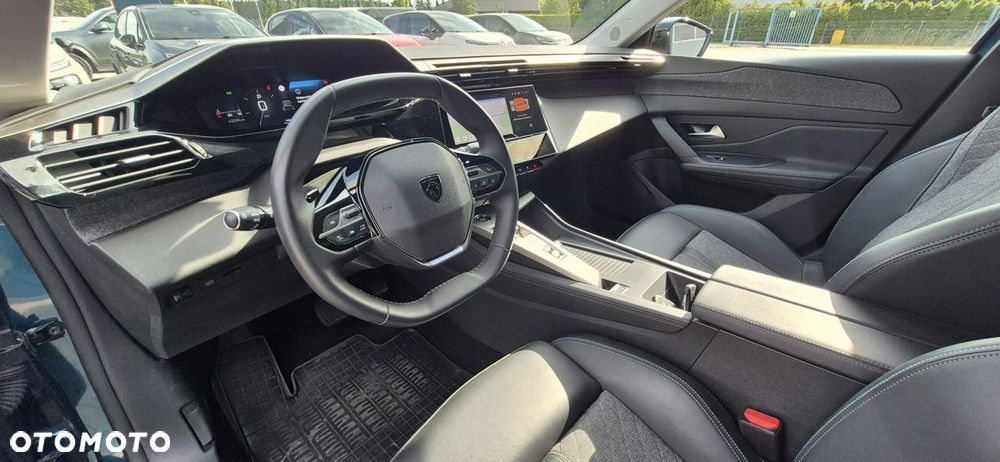 Peugeot 408 1.2 PureTech Allure S&S EAT8 - 18