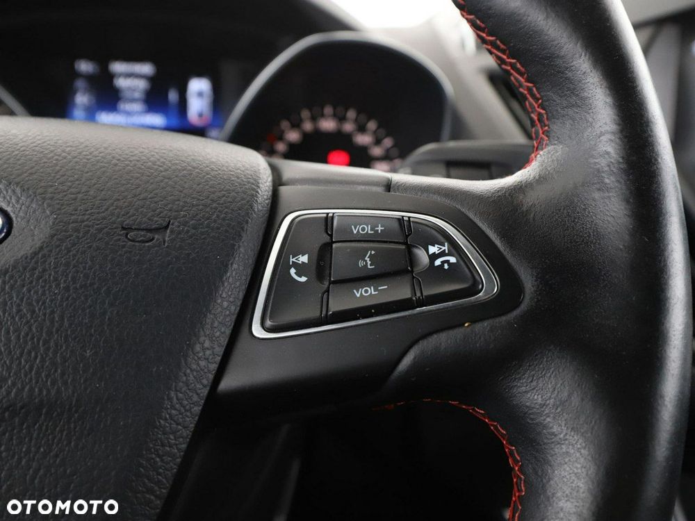Ford Kuga 2.0 TDCi 4x2 ST-Line - 29