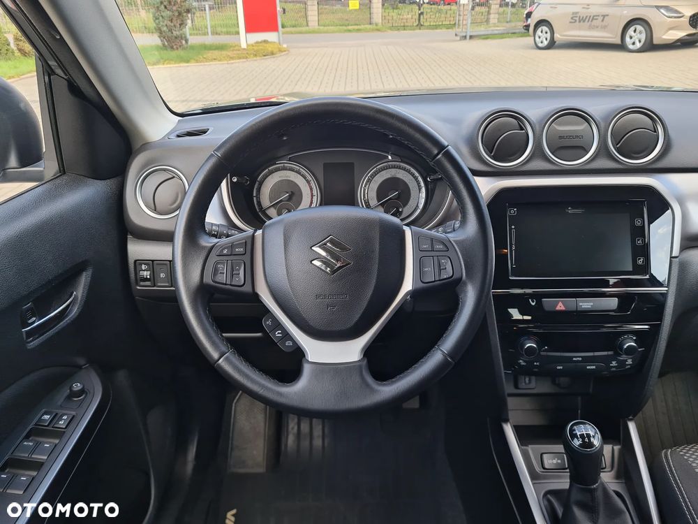 Suzuki Vitara 1.0 Boosterjet Premium 2WD - 8