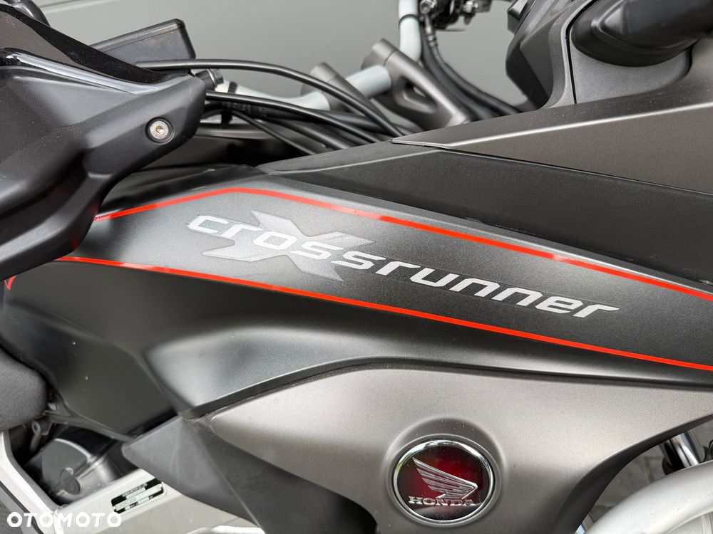 Honda VFR - 19