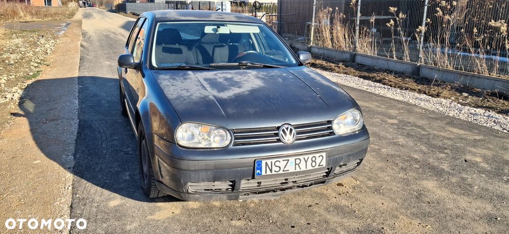 Volkswagen Golf 1.6 - 2
