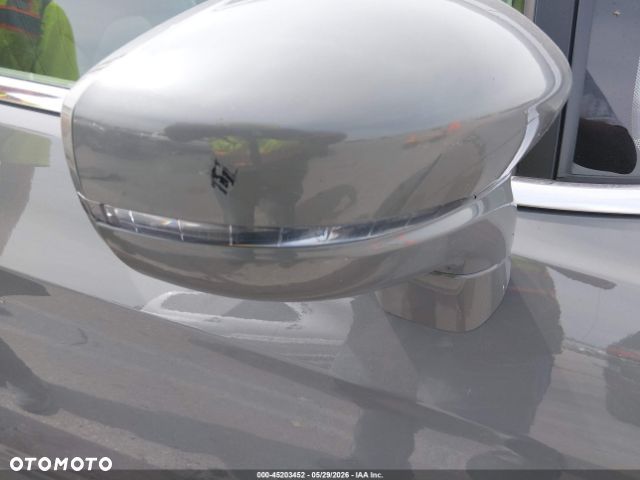 Chrysler Pacifica - 17