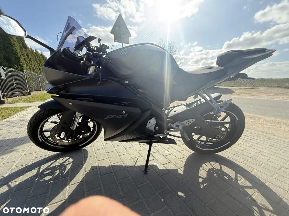 Yamaha YZF - 8