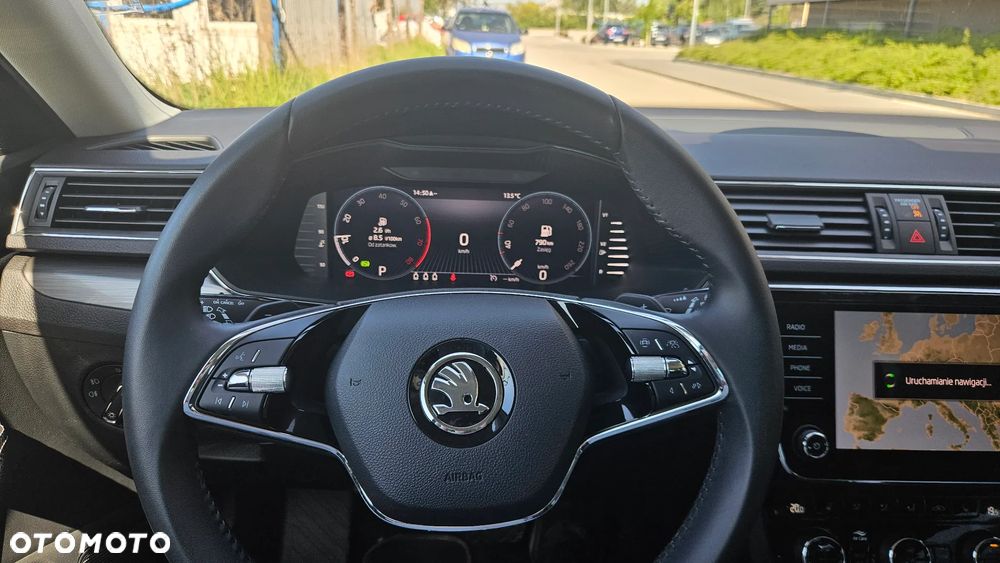 Skoda Superb 2.0 TSI Style DSG - 8