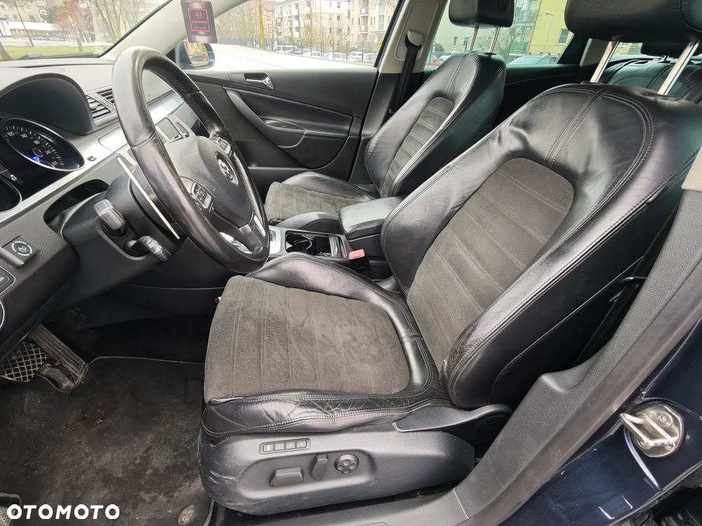 Volkswagen Passat 3.2 V6 FSI 4Motion DSG Highline - 23