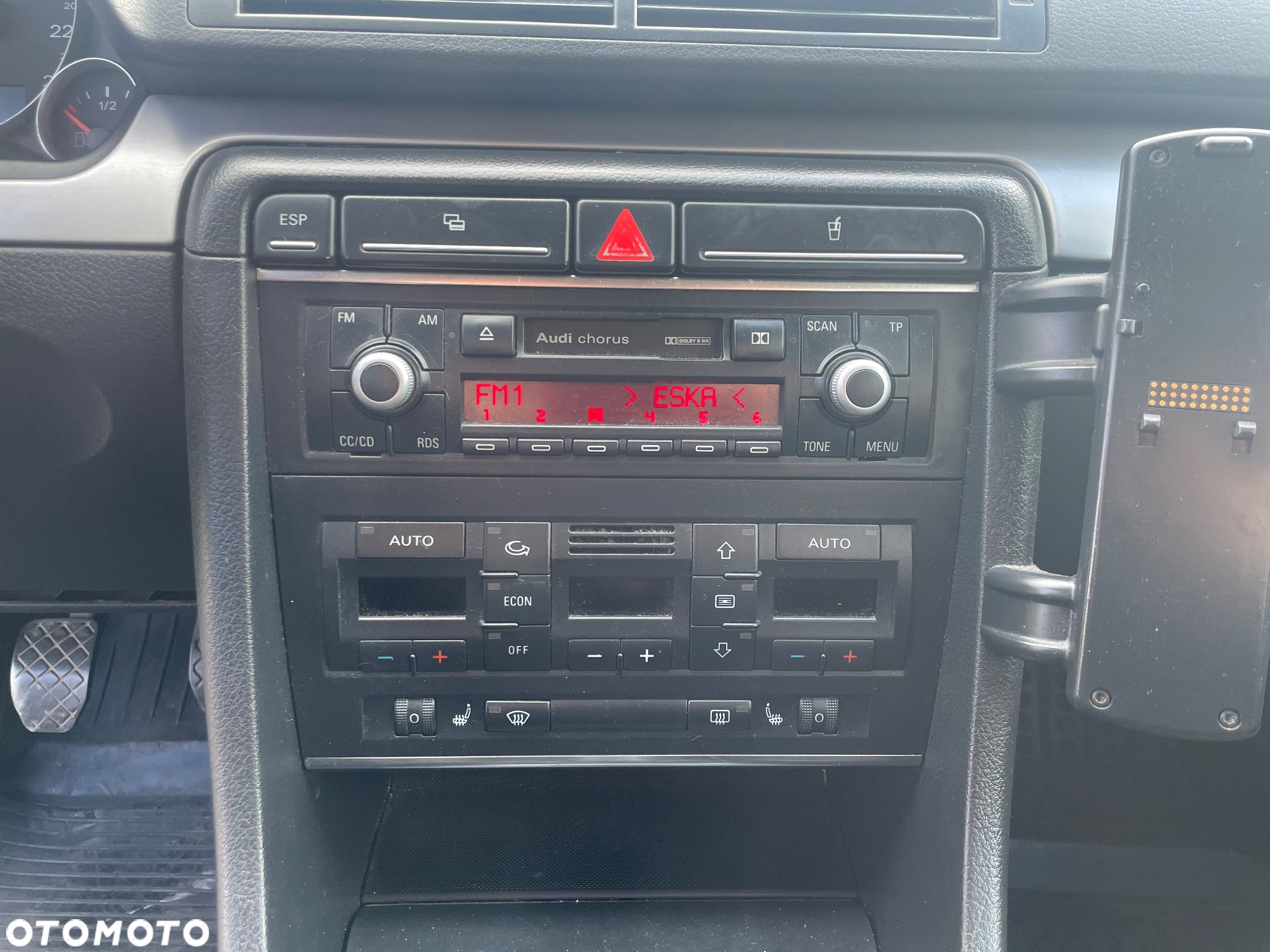 Audi A4 Avant 2.0 TDI - 13