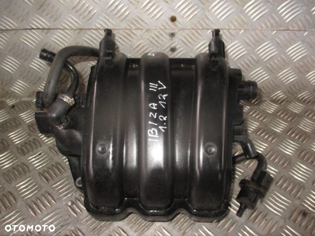 Kolektor ssący 03E129711C Seat Ibiza III 1.2 - 1