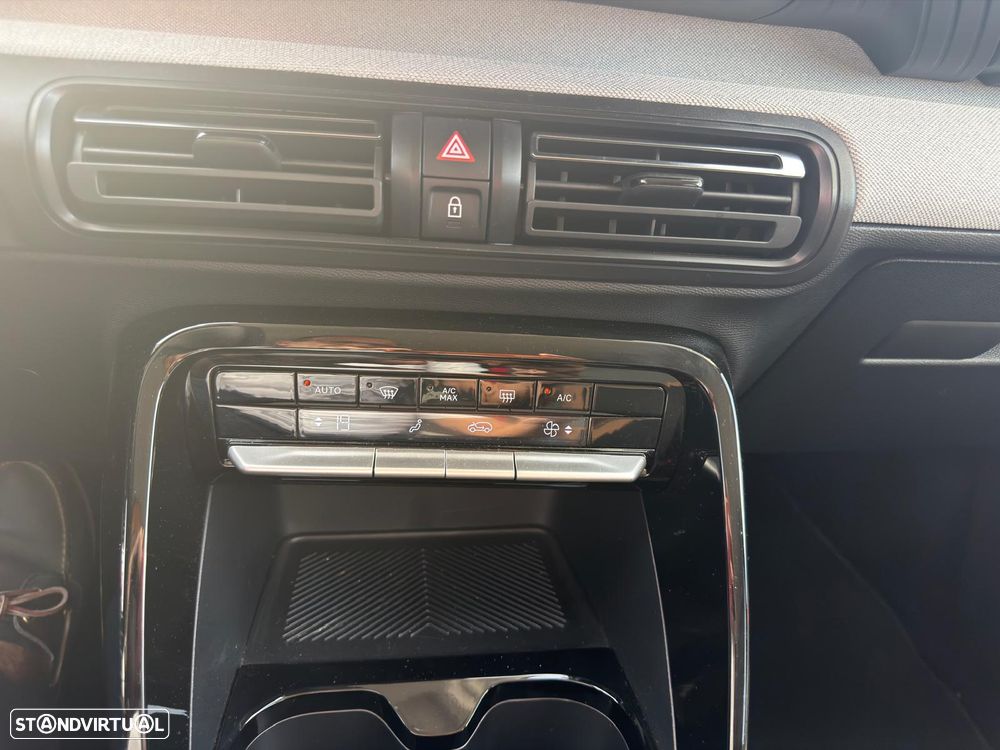 Citroën C3 Aircross 1.2 Hybrid Plus e-DSC6 - 24