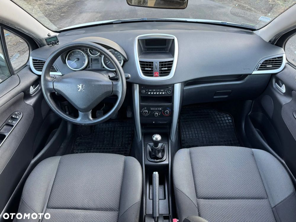 Peugeot 207 1.4 HDi Presence - 6