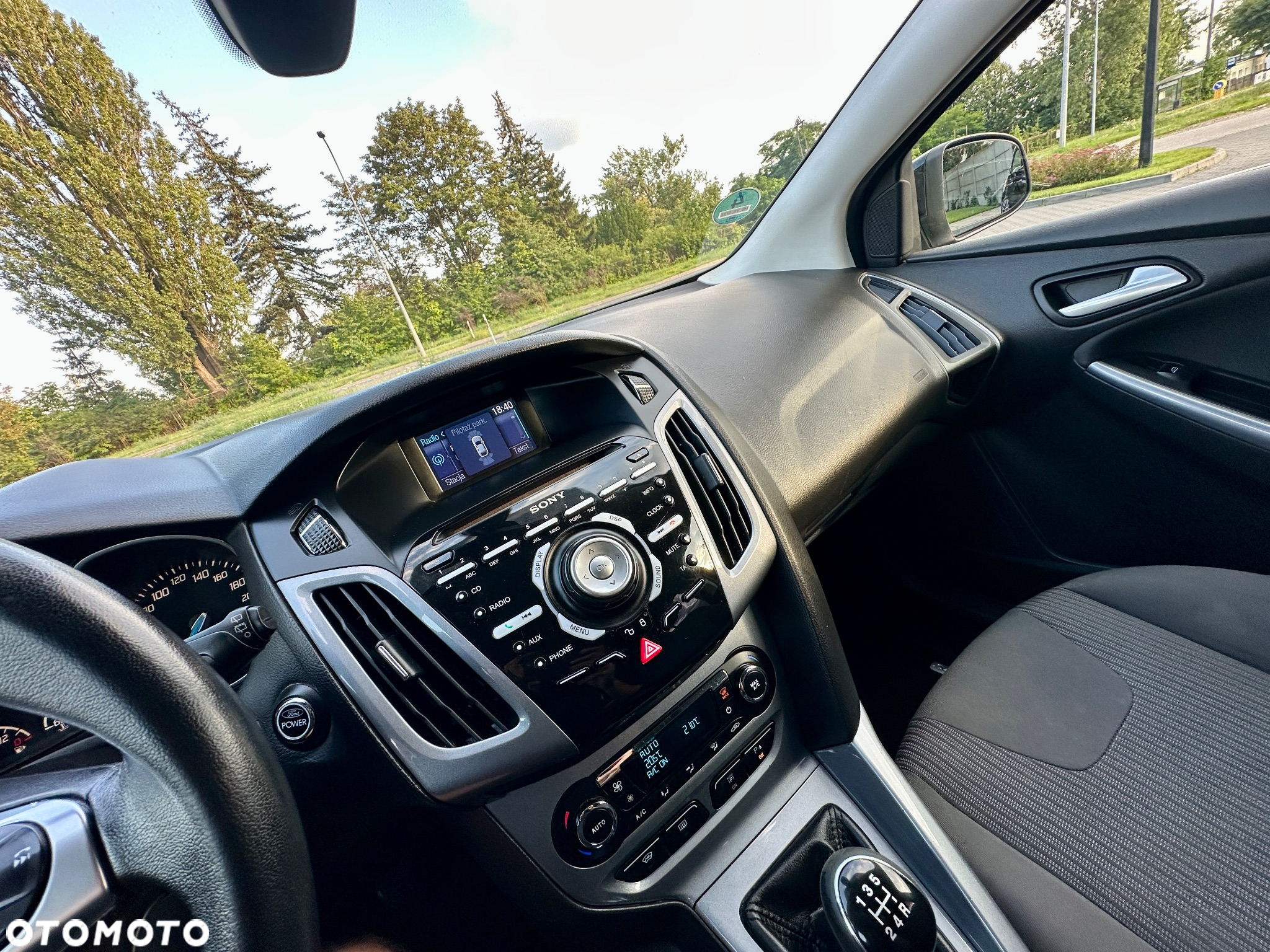 Ford Focus 1.6 FF Titanium - 29