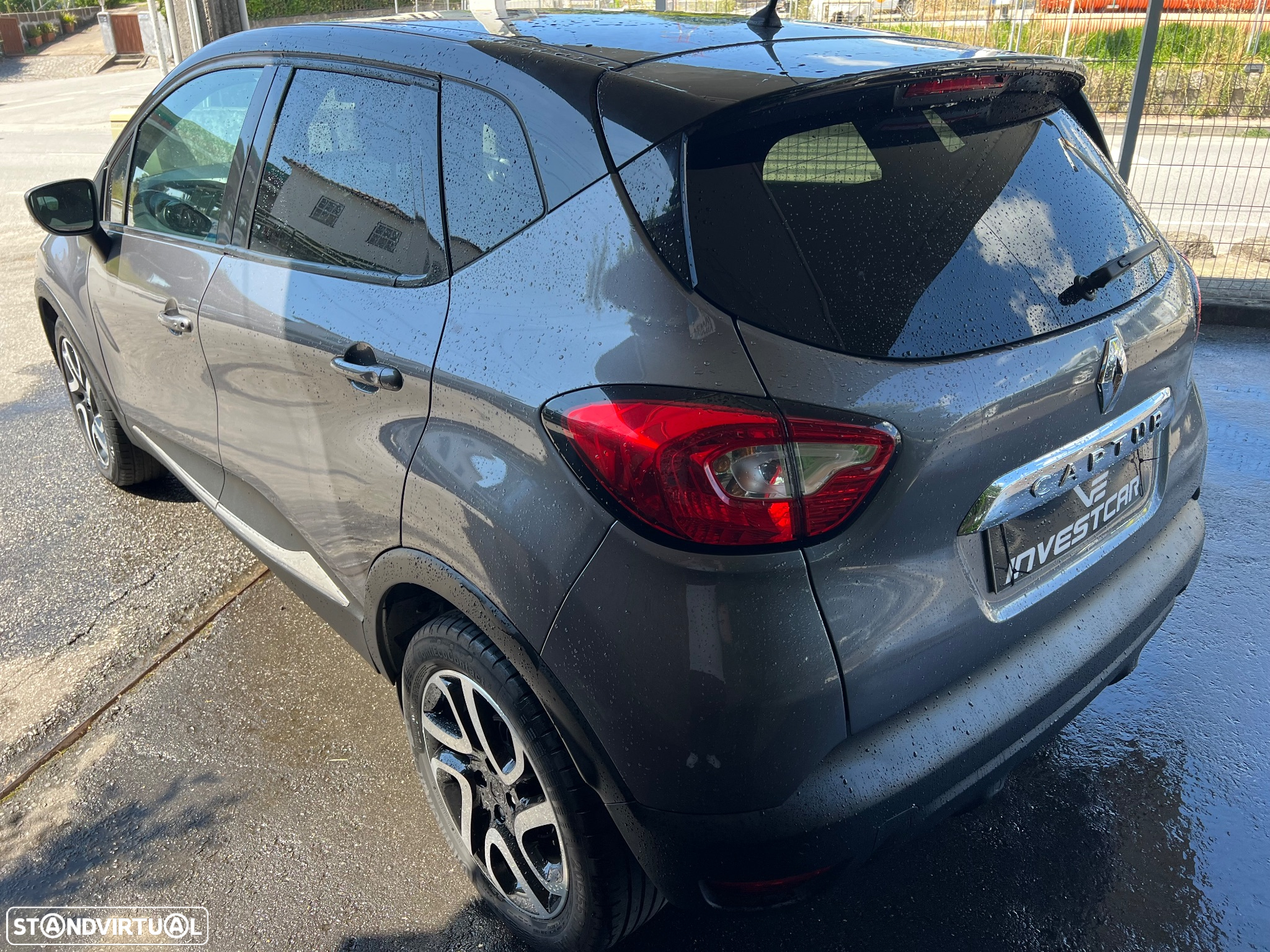 Renault Captur ENERGY TCe 120 Initiale Paris - 9
