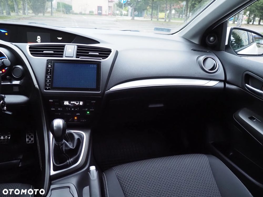 Honda Civic 1.8 Lifestyle (ADAS / Connect+) - 16