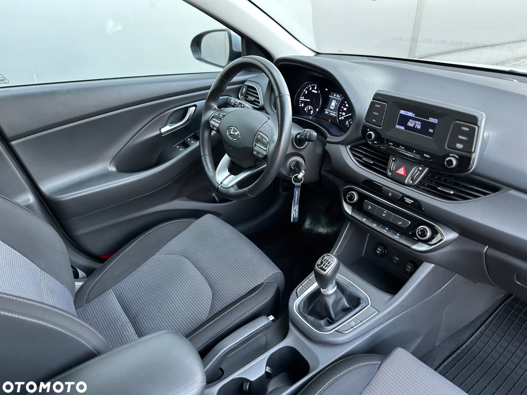 Hyundai i30 1.5 DPI Classic + - 33