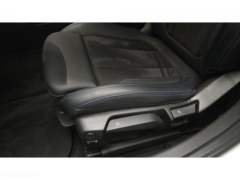 BMW Seria 3 320d xDrive M Sport sport - 18