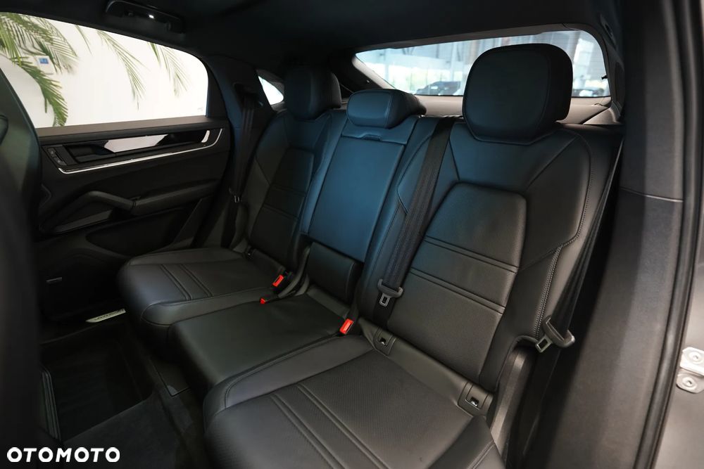 Porsche Cayenne - 11