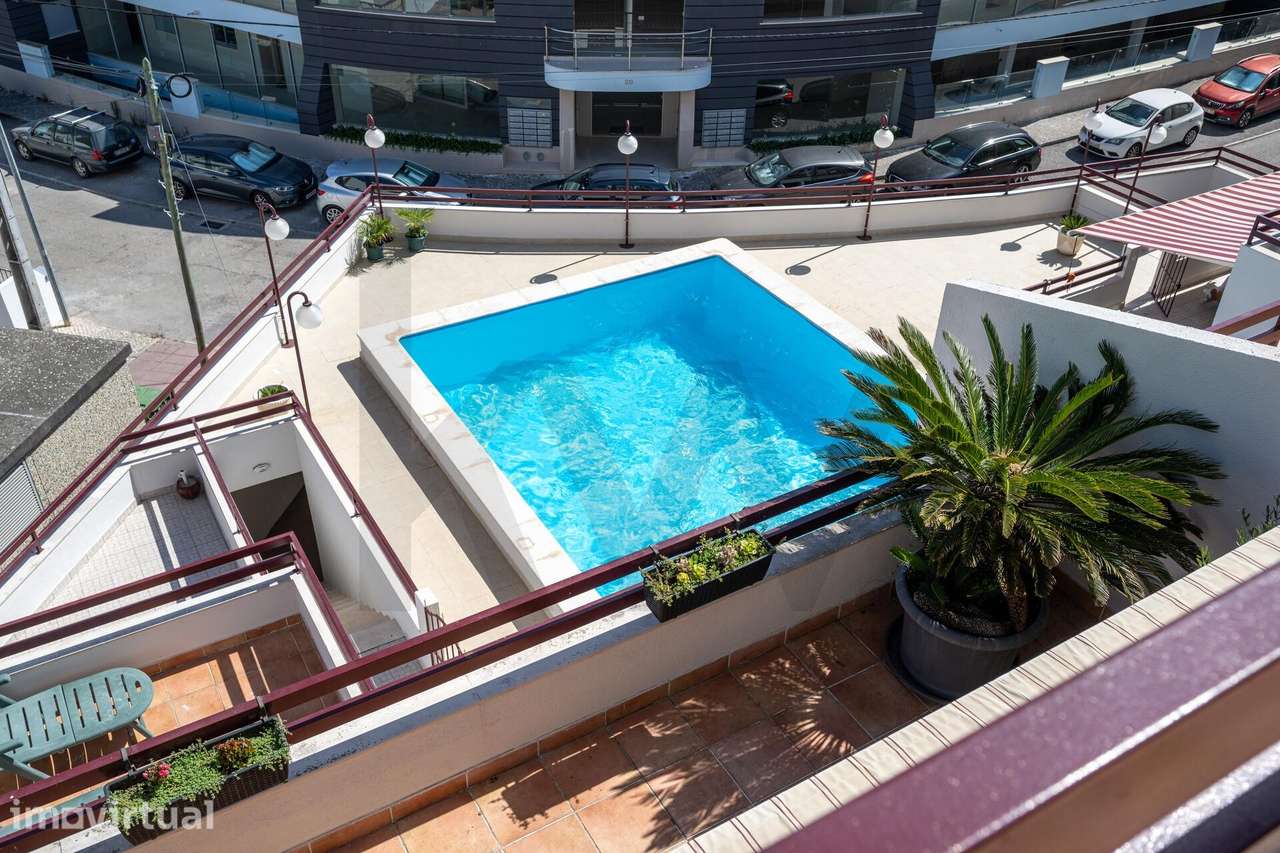 T2 com Vista Mar, Piscina e Garagem em Sesimbra - Grande imagem: 3/41