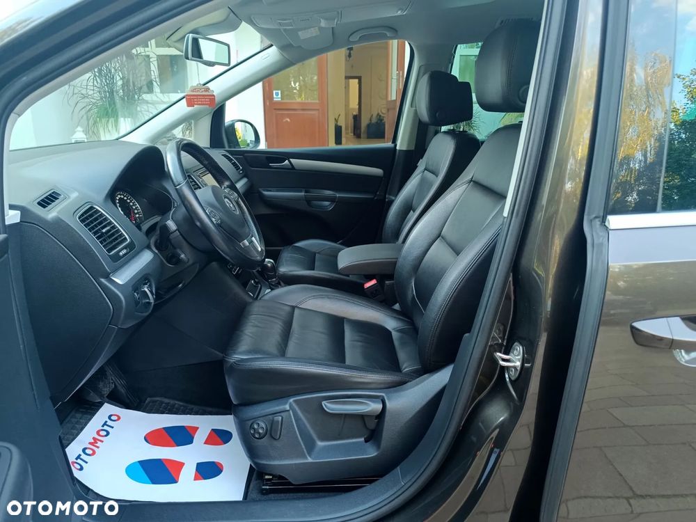 Volkswagen Sharan 2.0 TDI DSG BlueMotion Technology Highline - 22