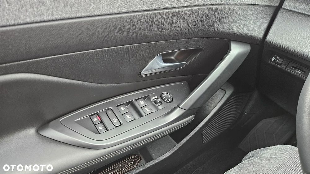Peugeot 308 PureTech 130 GPF Stop & Start Allure - 23
